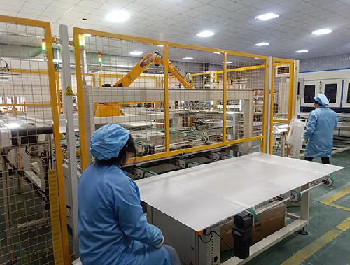 洛陽(yáng)太陽(yáng)能發(fā)電-生產(chǎn)車(chē)間