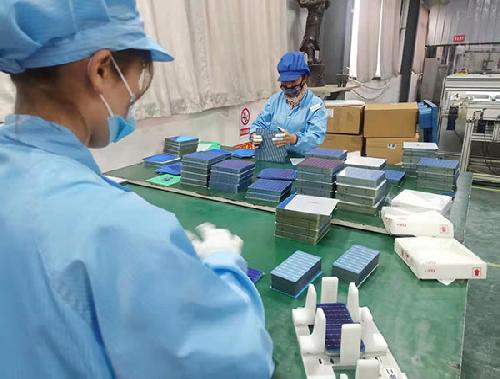 洛陽(yáng)太陽(yáng)能發(fā)電-生產(chǎn)車(chē)間